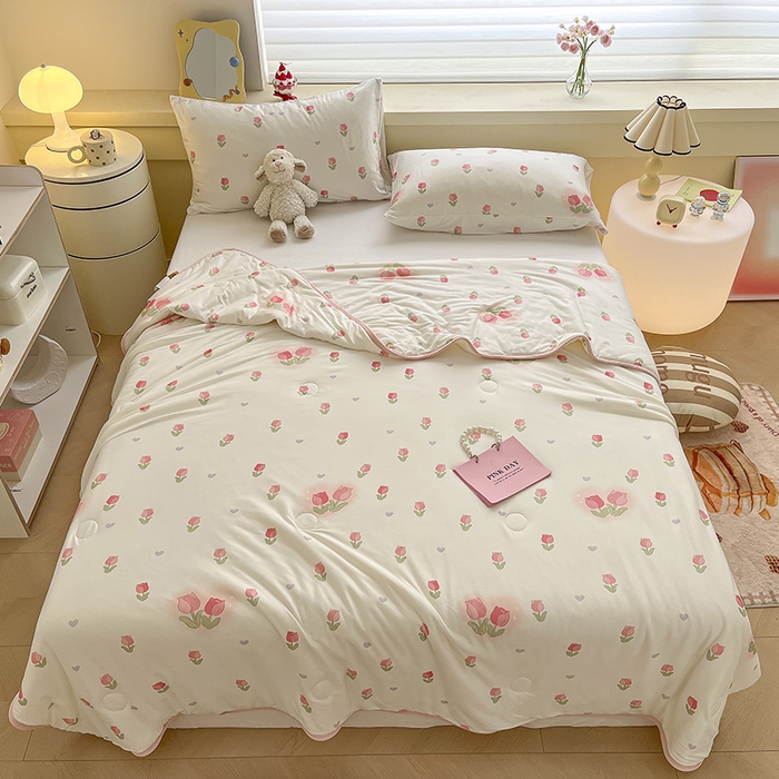 91家纺网 家纺一手货源 找家纺 桃子 2023新款A类ins高品质小清新花卉卡通牛奶丝针织棉夏被 针织棉夏被-奶油郁金香粉