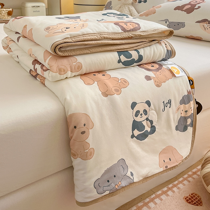 91家纺网 家纺一手货源 找家纺 桃子 2023新款A类ins高品质小清新花卉卡通牛奶丝针织棉夏被 针织棉夏被-动物园