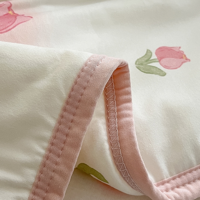 91家纺网 家纺一手货源 找家纺 桃子 2023新款A类ins高品质小清新花卉卡通牛奶丝针织棉夏被 针织棉夏被-奶油郁金香粉