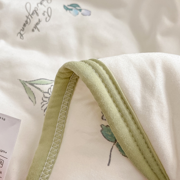 91家纺网 家纺一手货源 找家纺 桃子 2023新款A类ins高品质小清新花卉卡通牛奶丝针织棉夏被 针织棉夏被-木槿花