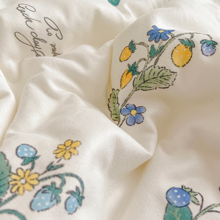 91家纺网 家纺一手货源 找家纺 桃子 2023新款A类ins高品质小清新花卉卡通牛奶丝针织棉夏被 针织棉夏被-木槿花