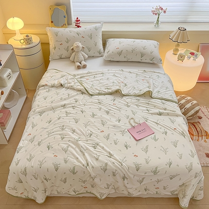 91家纺网 家纺一手货源 找家纺 （总）桃子 2023新款A类ins高品质小清新花卉卡通牛奶丝针织棉夏被