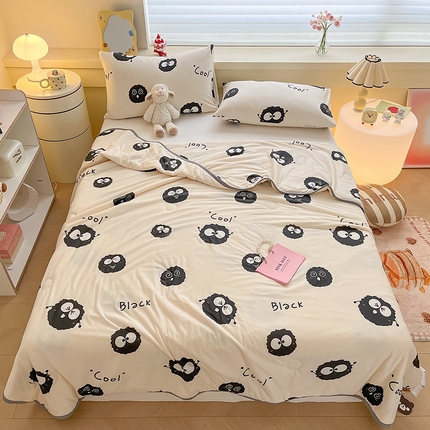 91家纺网 家纺一手货源 找家纺 （总）桃子 2023新款A类ins高品质小清新花卉卡通牛奶丝针织棉夏被