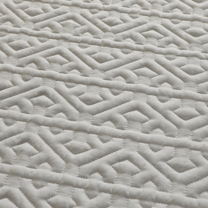 91家纺网 家纺一手货源 找家纺 （总）雪云美 2023新款A类原棉夹棉床笠锦绣纹