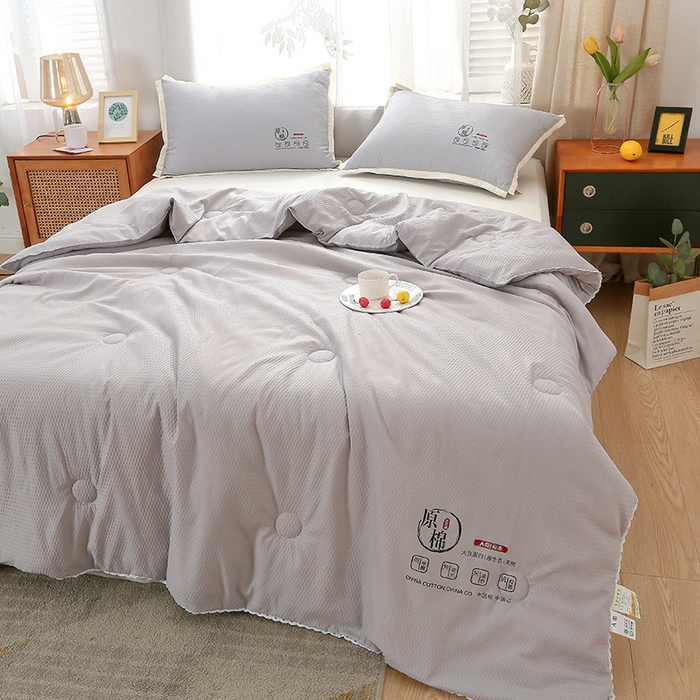 91家纺网 家纺一手货源 找家纺 百花王2023款泡泡水洗棉夏凉被 浅灰色