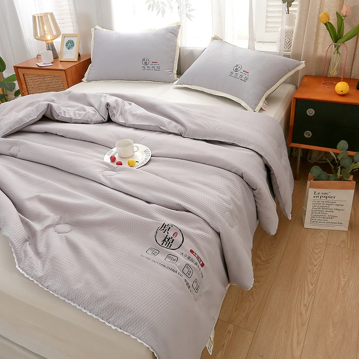 91家纺网 家纺一手货源 找家纺 百花王2023款泡泡水洗棉夏凉被 浅灰色