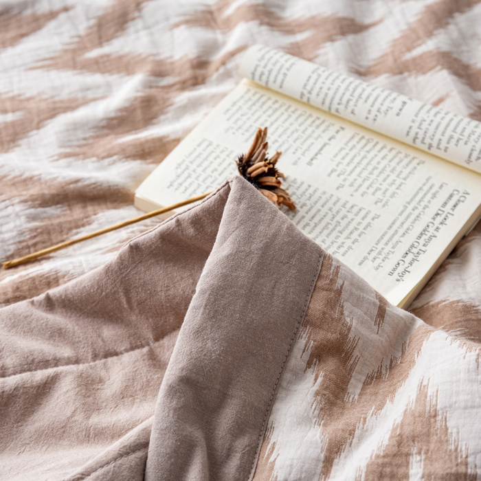 91家纺网 家纺一手货源 找家纺 安莱生活 2023新款双层纱复古大提花系列海澜夏被及夏被四件套 海澜米