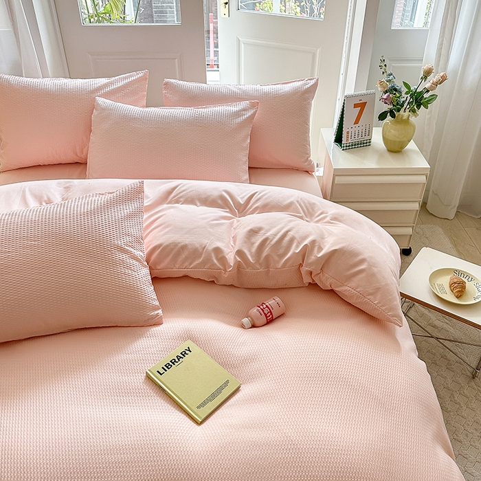 91家纺网 家纺一手货源 找家纺 米粒家纺 2023新款AB版华夫格四件套 樱花粉