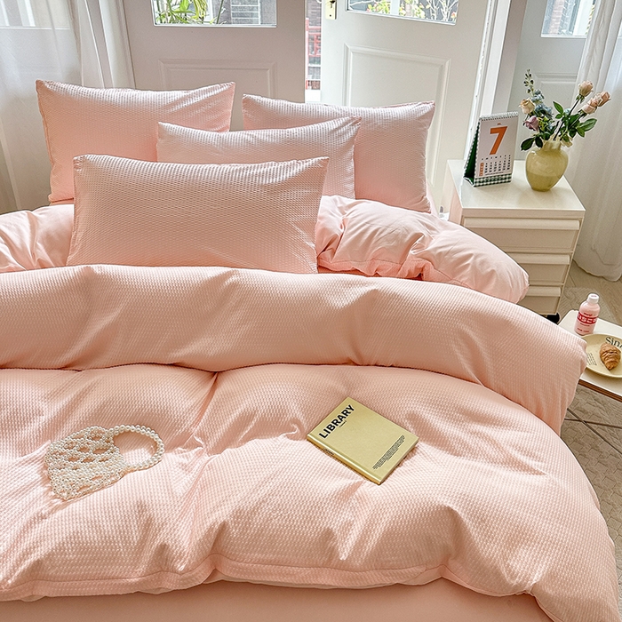 91家纺网 家纺一手货源 找家纺 米粒家纺 2023新款AB版华夫格四件套 樱花粉