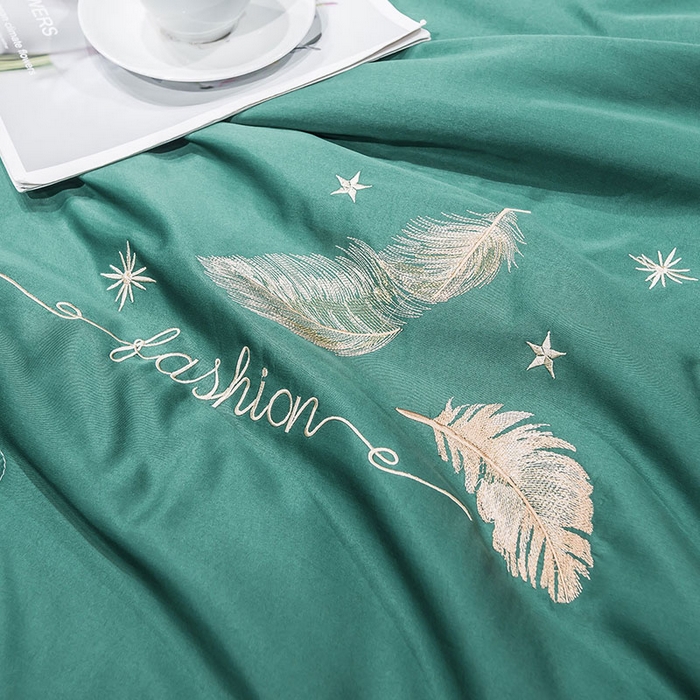 91家纺网 家纺一手货源 找家纺 蕾诺家纺 2023新款冰丝刺绣真丝夏被 凤羽-墨绿