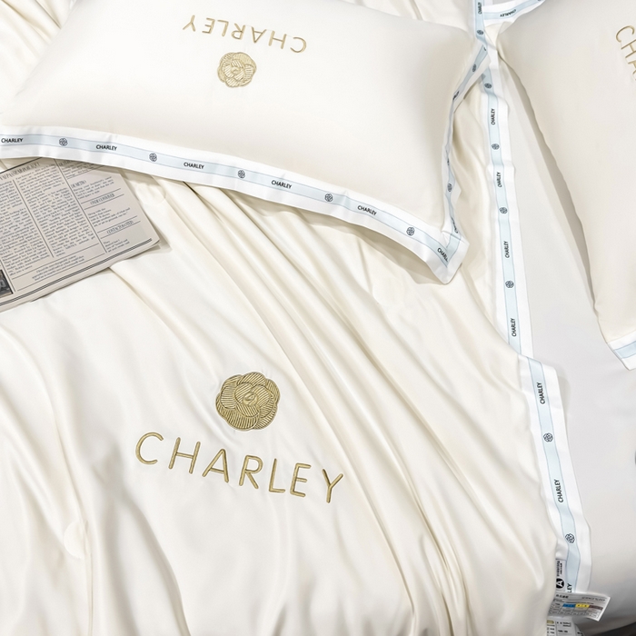 91家纺网 家纺一手货源 找家纺 慕尚家纺 2025新款香奶奶刺绣夏被 香琳儿-白蓝