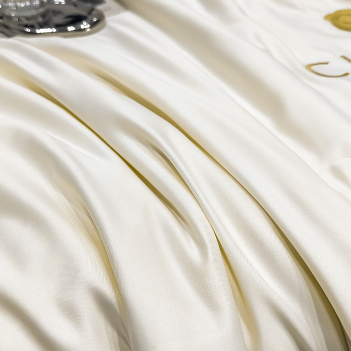 91家纺网 家纺一手货源 找家纺 慕尚家纺 2025新款香奶奶刺绣夏被 香琳儿-纯洁白