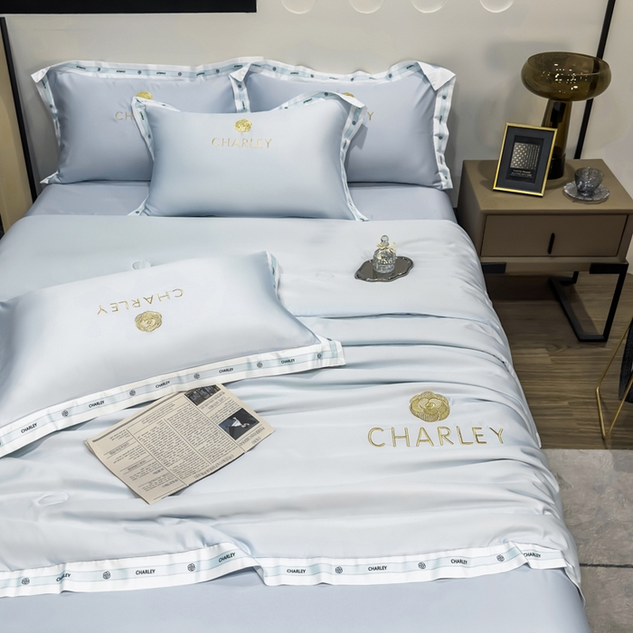 91家纺网 家纺一手货源 找家纺 慕尚家纺 2025新款香奶奶刺绣夏被 香琳儿-风铃蓝