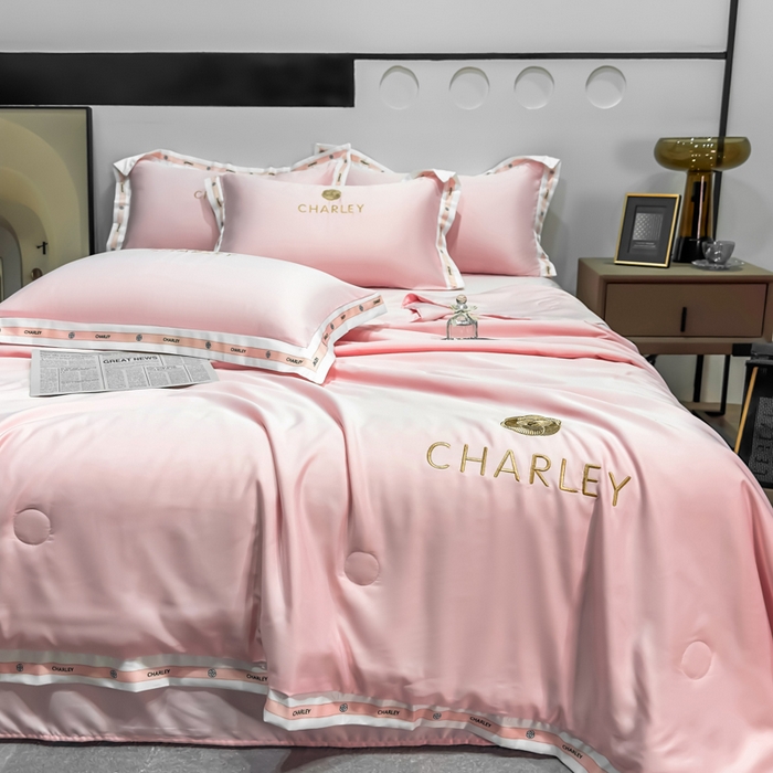 91家纺网 家纺一手货源 找家纺 慕尚家纺 2025新款香奶奶刺绣夏被 香琳儿-优雅粉