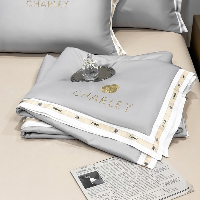 91家纺网 家纺一手货源 找家纺 慕尚家纺 2025新款香奶奶刺绣夏被 香琳儿-优雅灰