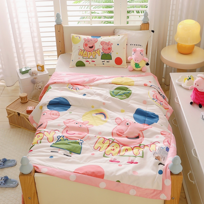 91家纺网 家纺一手货源 找家纺 鱼宝 2023新款小猪佩奇授权全棉夏被 佩奇花园