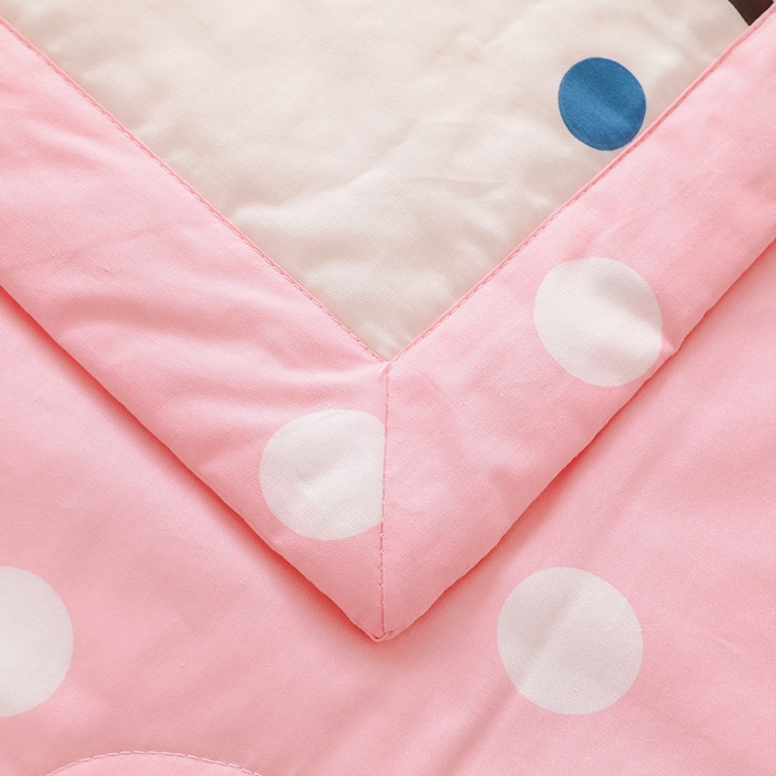 91家纺网 家纺一手货源 找家纺 鱼宝 2023新款小猪佩奇授权全棉夏被 佩奇花园