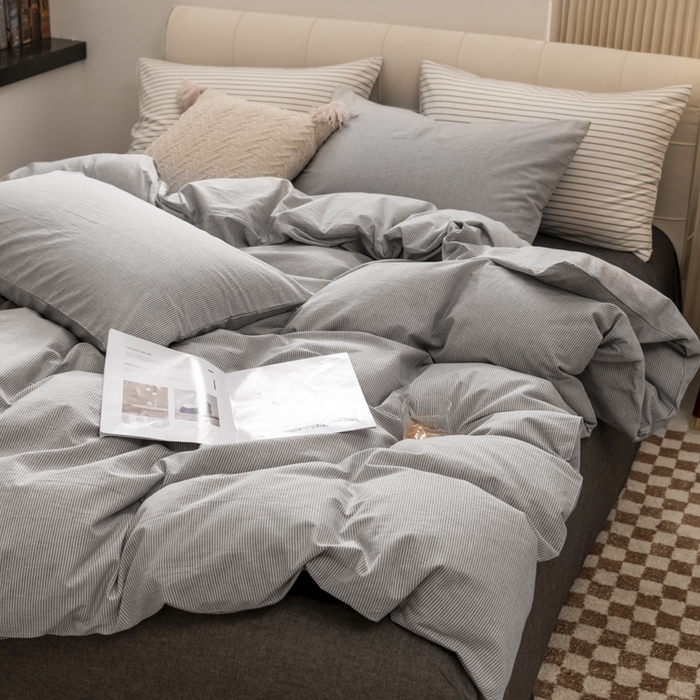 91家纺网 家纺一手货源 找家纺 柠萌家居 2023新款无印良品风全棉色织水洗棉条纹单被套 灰极细条