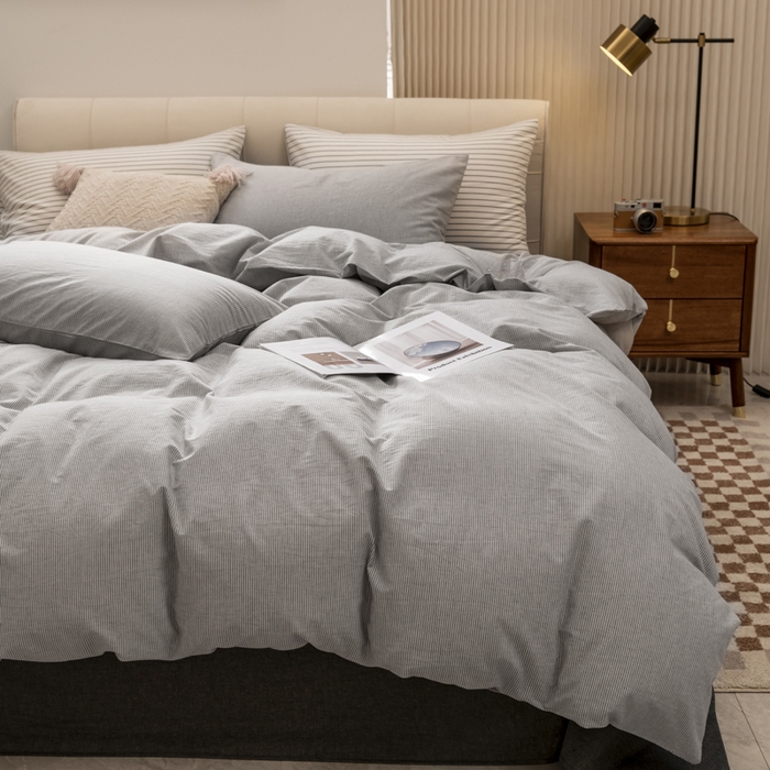 91家纺网 家纺一手货源 找家纺 柠萌家居 2023新款无印良品风全棉色织水洗棉条纹单被套 灰极细条
