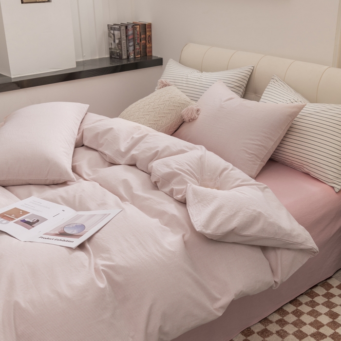 91家纺网 家纺一手货源 找家纺 柠萌家居 2023新款无印良品风全棉色织水洗棉条纹单被套 粉极细条