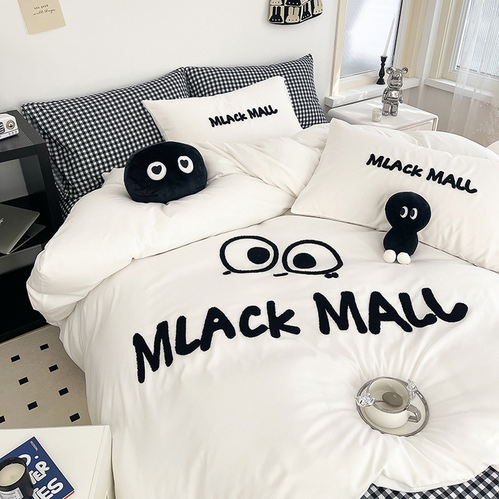 91家纺网 家纺一手货源 找家纺 曼谷 新款毛巾绣四件套ins煤球图案柔软磨毛水洗棉套件  煤球-小黑