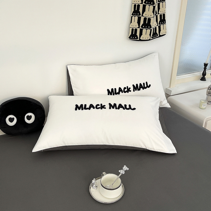 91家纺网 家纺一手货源 找家纺 曼谷 新款毛巾绣四件套ins煤球图案柔软磨毛水洗棉套件 煤球-深灰