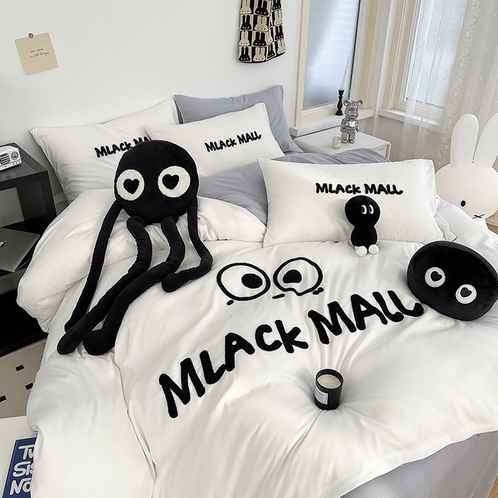 91家纺网 家纺一手货源 找家纺 曼谷 新款毛巾绣四件套ins煤球图案柔软磨毛水洗棉套件 煤球-浅灰