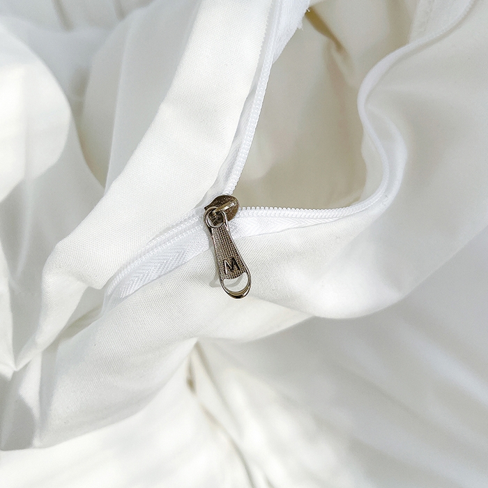 91家纺网 家纺一手货源 找家纺 曼谷 新款毛巾绣四件套ins煤球图案柔软磨毛水洗棉套件 煤球-小白