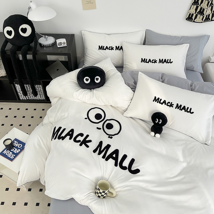 91家纺网 家纺一手货源 找家纺 曼谷 新款毛巾绣四件套ins煤球图案柔软磨毛水洗棉套件 煤球-浅灰