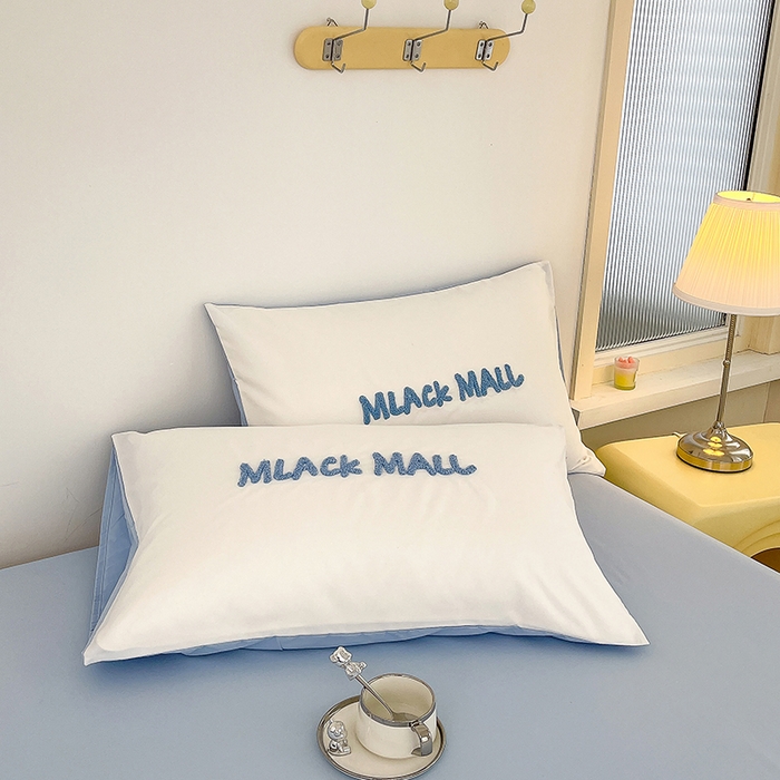 91家纺网 家纺一手货源 找家纺 曼谷 新款毛巾绣四件套ins煤球图案柔软磨毛水洗棉套件 煤球-白天蓝