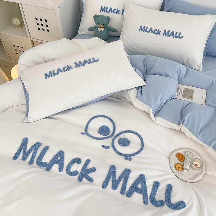 91家纺网 家纺一手货源 找家纺 曼谷 新款毛巾绣四件套ins煤球图案柔软磨毛水洗棉套件 煤球-白天蓝