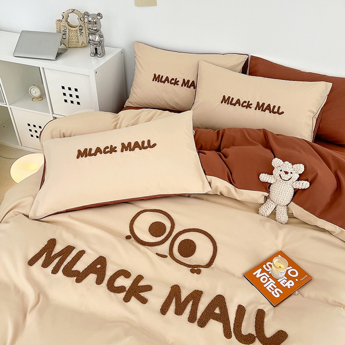 91家纺网 家纺一手货源 找家纺 曼谷 新款毛巾绣四件套ins煤球图案柔软磨毛水洗棉套件 煤球-奶咖