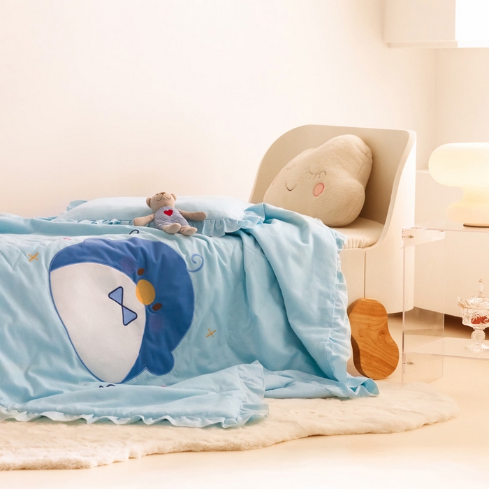 91家纺网 家纺一手货源 找家纺 喜多兔 2023新款小轻柔纱布纯棉双层纱空调被 蓝色Q企鹅