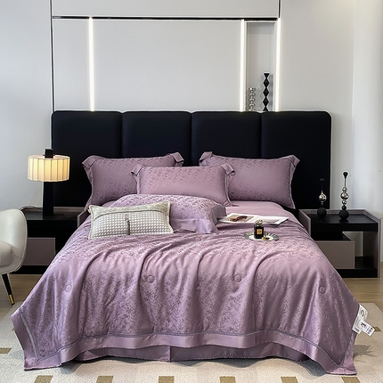 91家纺网 家纺一手货源 找家纺 娇逸家居 2025新款镂空花边60支天丝提花夏被（专版花型） 凌烟-千黛紫