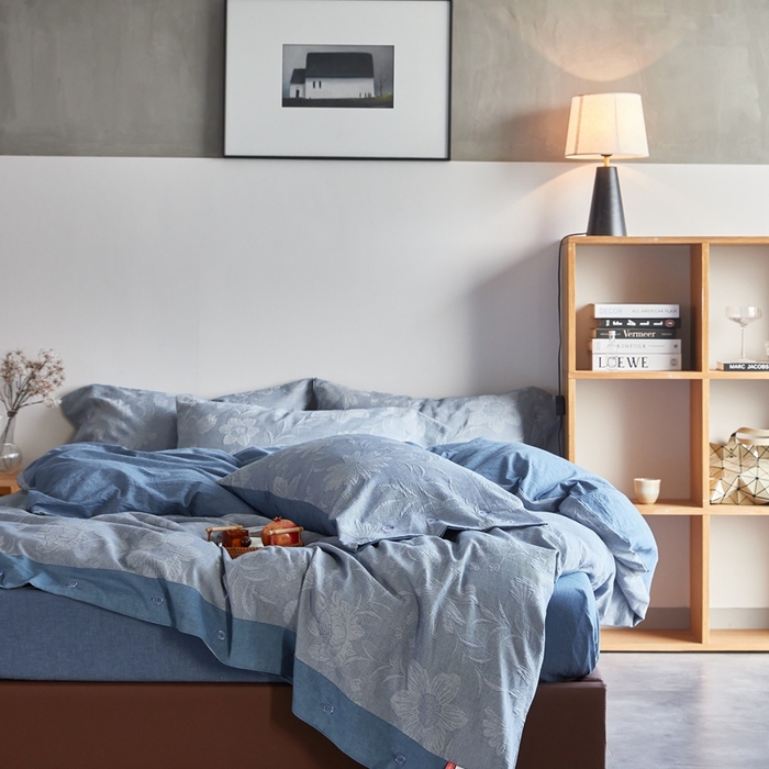 91家纺网 家纺一手货源 找家纺 安莱生活2023新品双层纱大提花高奢工艺款四件套馥香系列 馥香--蓝色