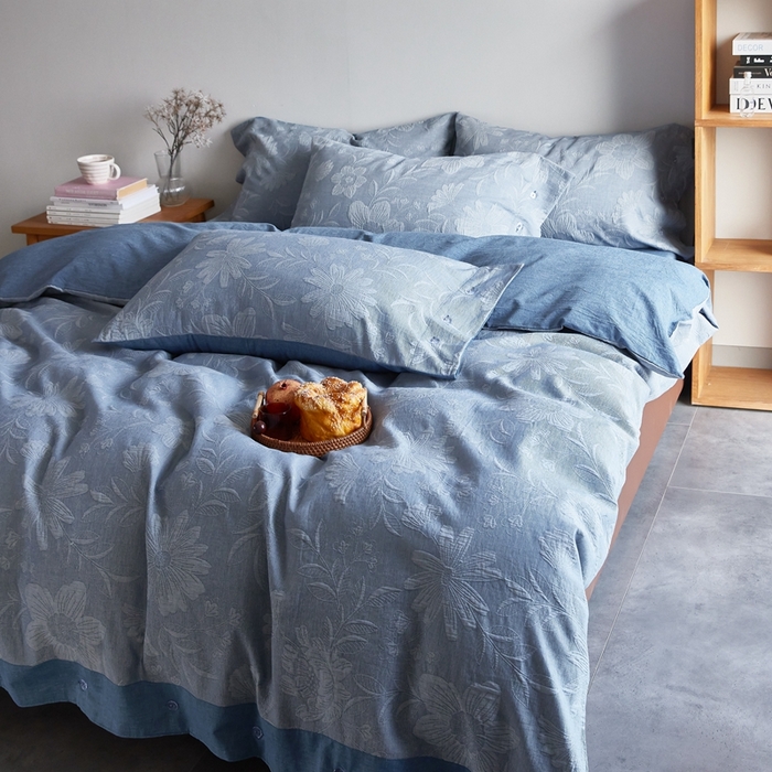 91家纺网 家纺一手货源 找家纺 安莱生活2023新品双层纱大提花高奢工艺款四件套馥香系列 馥香--蓝色