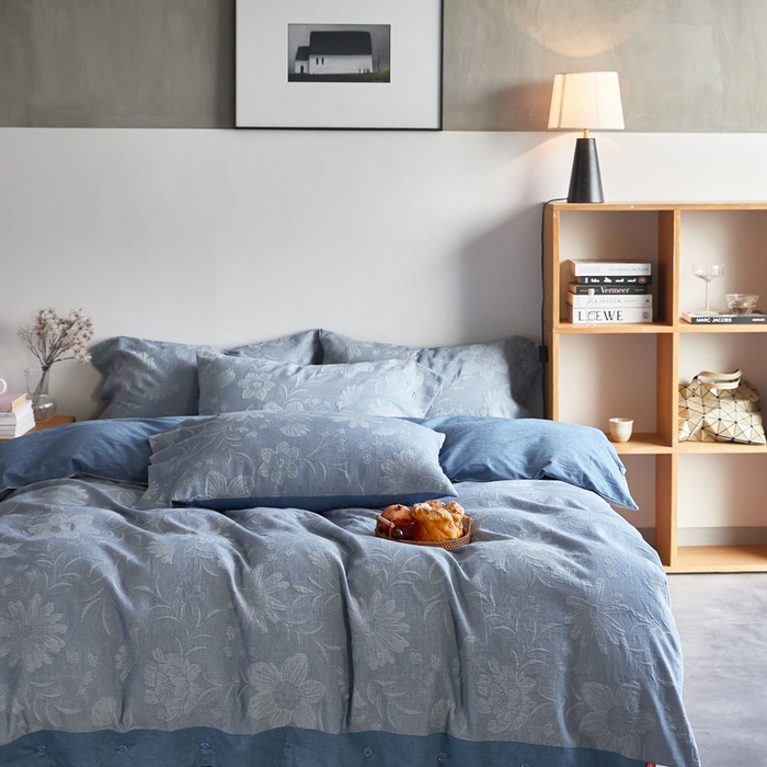 91家纺网 家纺一手货源 找家纺 安莱生活2023新品双层纱大提花高奢工艺款四件套馥香系列 馥香--蓝色