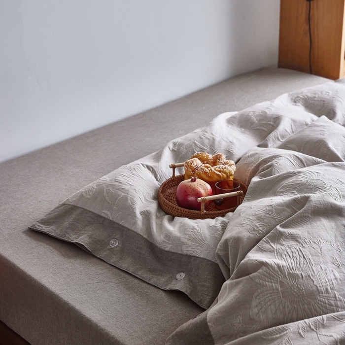 91家纺网 家纺一手货源 找家纺 安莱生活2023新品双层纱大提花高奢工艺款四件套馥香系列 馥香--浅灰