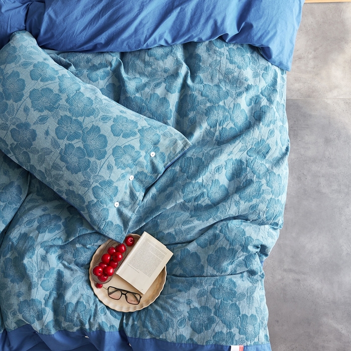 91家纺网 家纺一手货源 找家纺 安莱生活 2023新款双层纱大提花高奢工艺款四件套-虞美人 虞美人--克莱因蓝