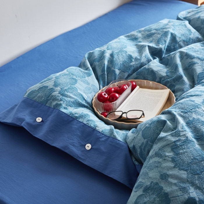 91家纺网 家纺一手货源 找家纺 安莱生活 2023新款双层纱大提花高奢工艺款四件套-虞美人 虞美人--克莱因蓝