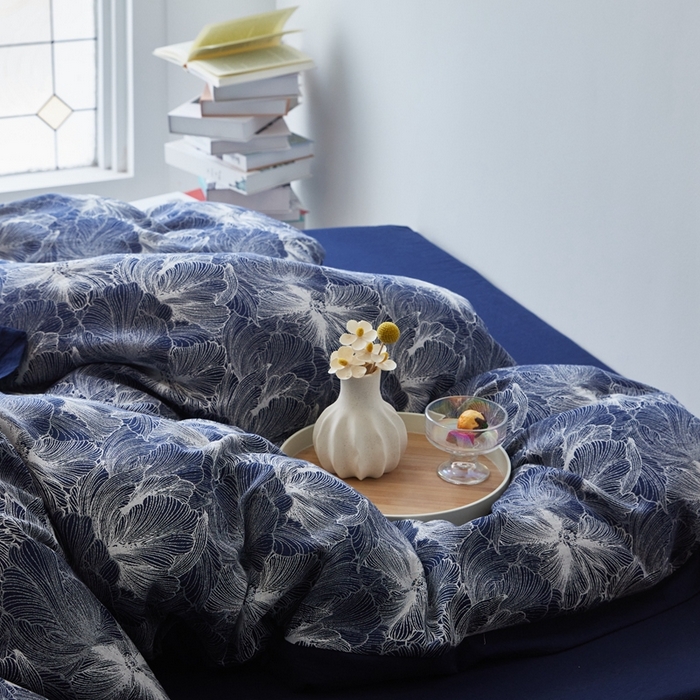 91家纺网 家纺一手货源 找家纺 安莱生活 2023新品双层纱大提花高奢工艺款四件套-国色天香系列 国色天香--深蓝