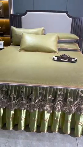 91家纺网 家纺一手货源 找家纺 罗艺轩 2024新款可拆卸床裙款冰藤席 富贵旺族-草绿
