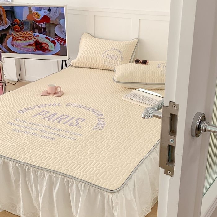 91家纺网 家纺一手货源 找家纺 （总）昔可家纺 2023新款四色字母乳胶凉席