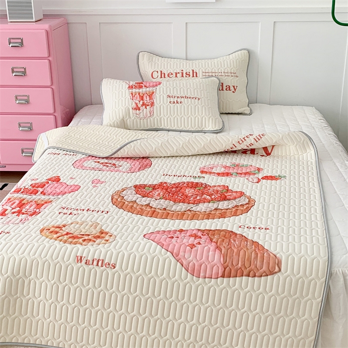 91家纺网 家纺一手货源 找家纺 昔可家纺 2023新款ins创意风乳胶凉席 草莓派