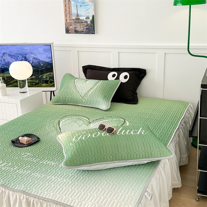 91家纺网 家纺一手货源 找家纺 昔可家纺 2023新款ins简约风乳胶凉席 晕染爱心