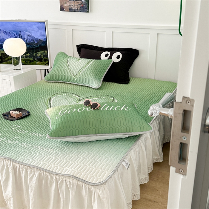 91家纺网 家纺一手货源 找家纺 昔可家纺 2023新款ins简约风乳胶凉席 晕染爱心