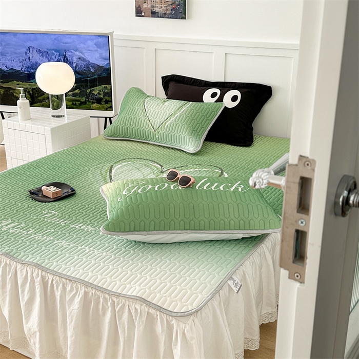 91家纺网 家纺一手货源 找家纺 昔可家纺 2023新款ins简约风乳胶凉席 晕染爱心