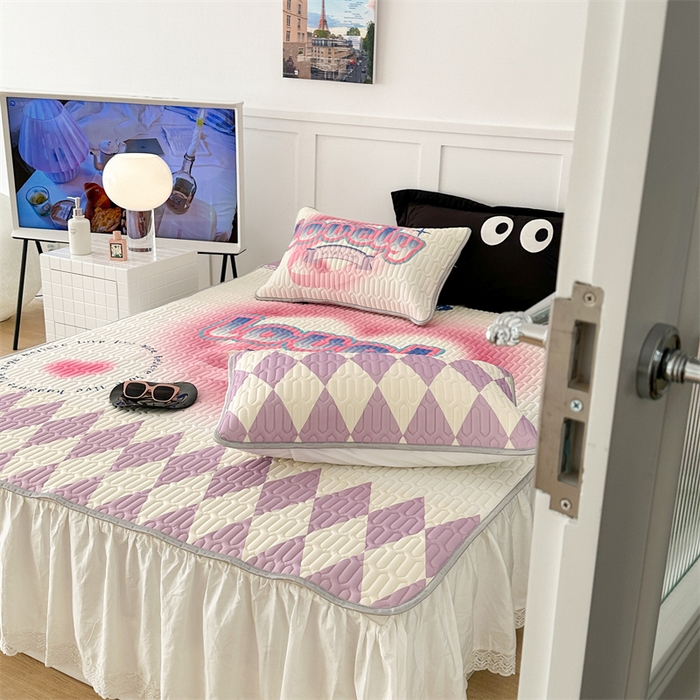 91家纺网 家纺一手货源 找家纺 昔可家纺 2023新款ins简约风乳胶凉席 紫菱格爱心