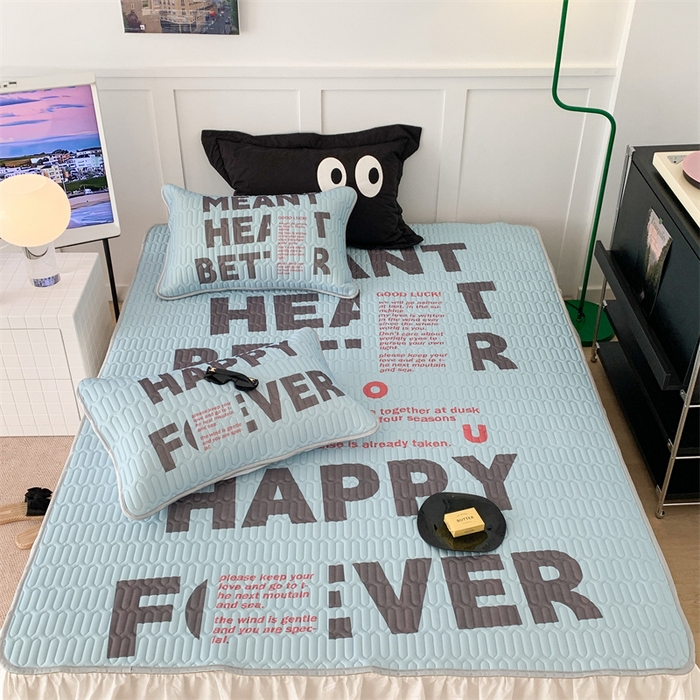 91家纺网 家纺一手货源 找家纺 昔可家纺 2023新款ins简约风乳胶凉席 蓝色字母