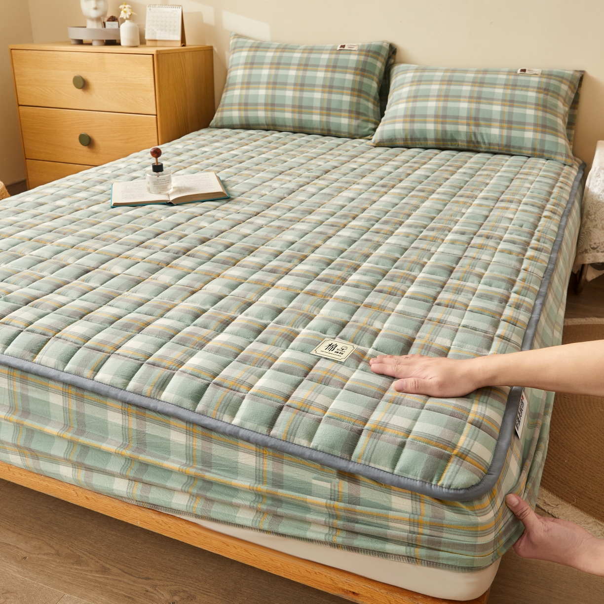 91家纺网 家纺一手货源 找家纺 （总）喜居 2023新款A类色织全棉水洗棉色织夹棉大豆床笠纯棉床笠直播